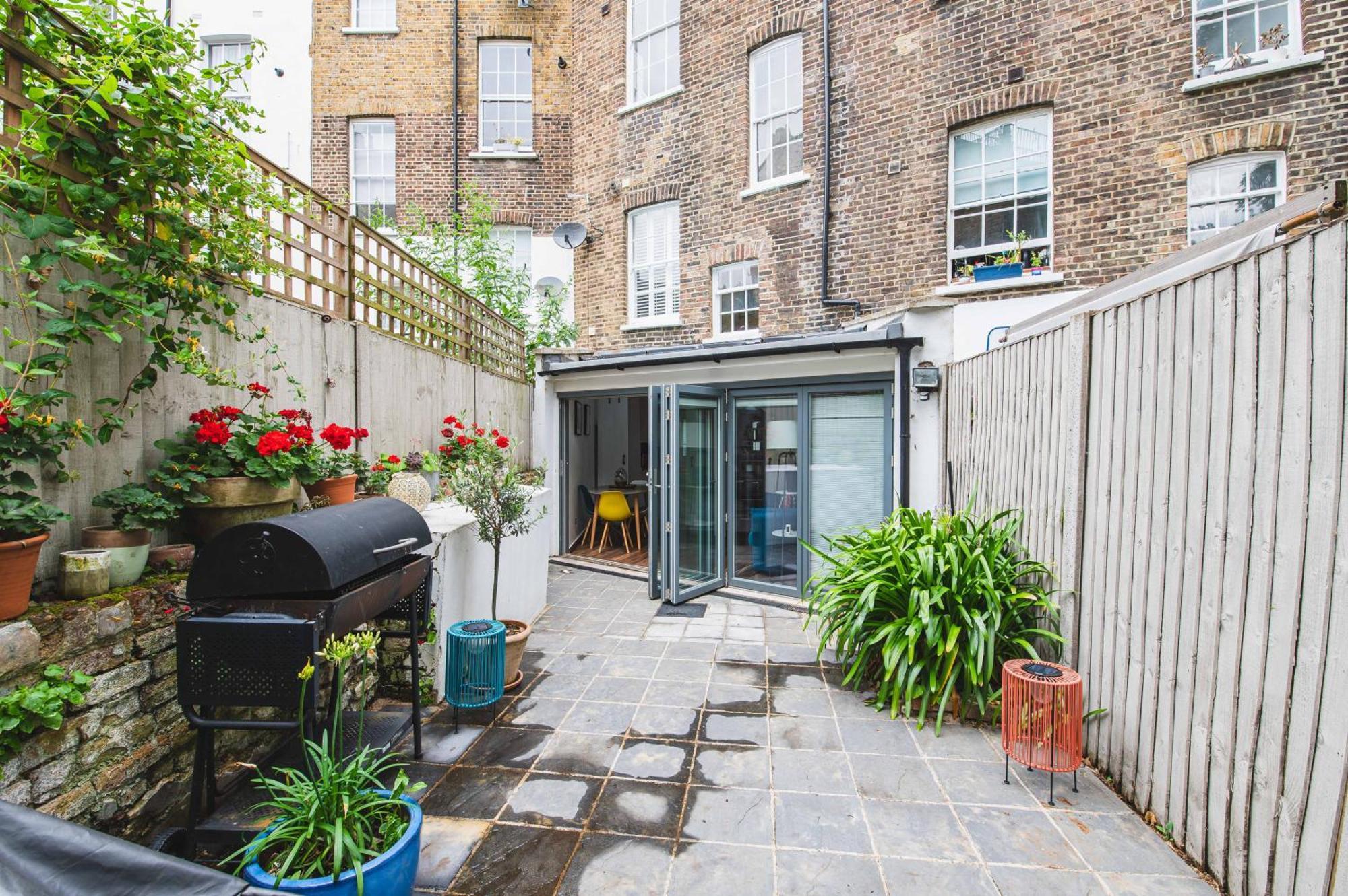 Pass The Keys - Modern & Stylish Garden Home In Islington Лондон Экстерьер фото